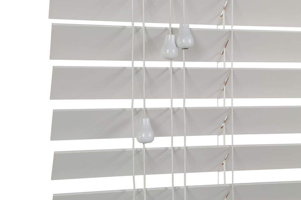 Basswood Venetian Blind 3